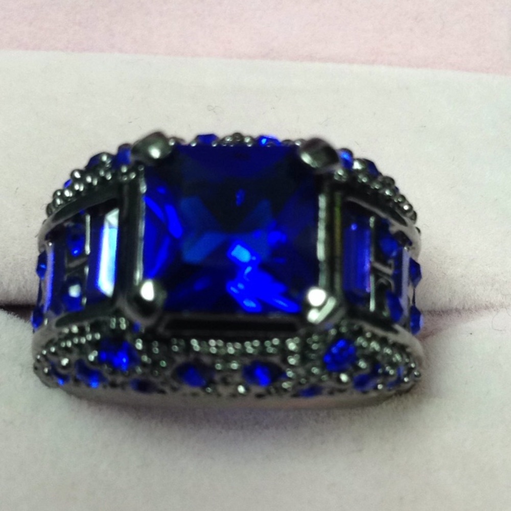 Lab Sapphire ornate women's size 6 Ring